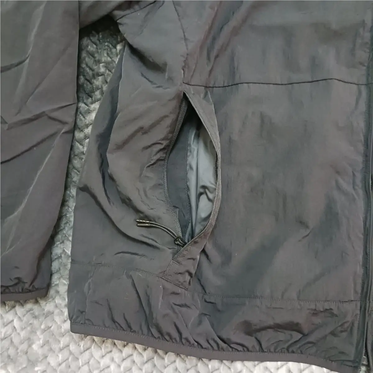 Nike clothing - Nike Tech Woven Cargo Jacket - FZ0750-010 - Black (UPC: 197597281827) 2