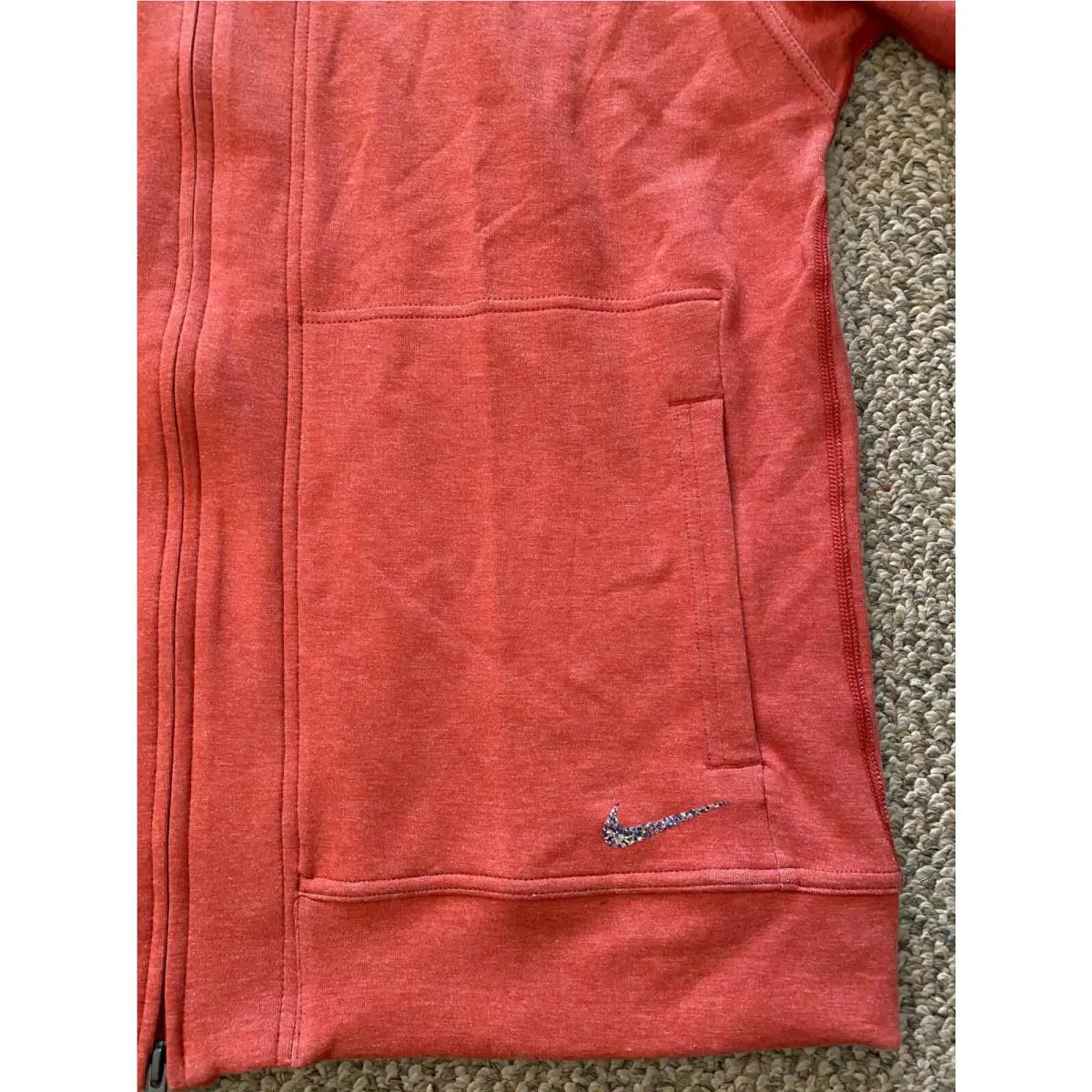Nike clothing - Orange (UPC: 196148135534) 1