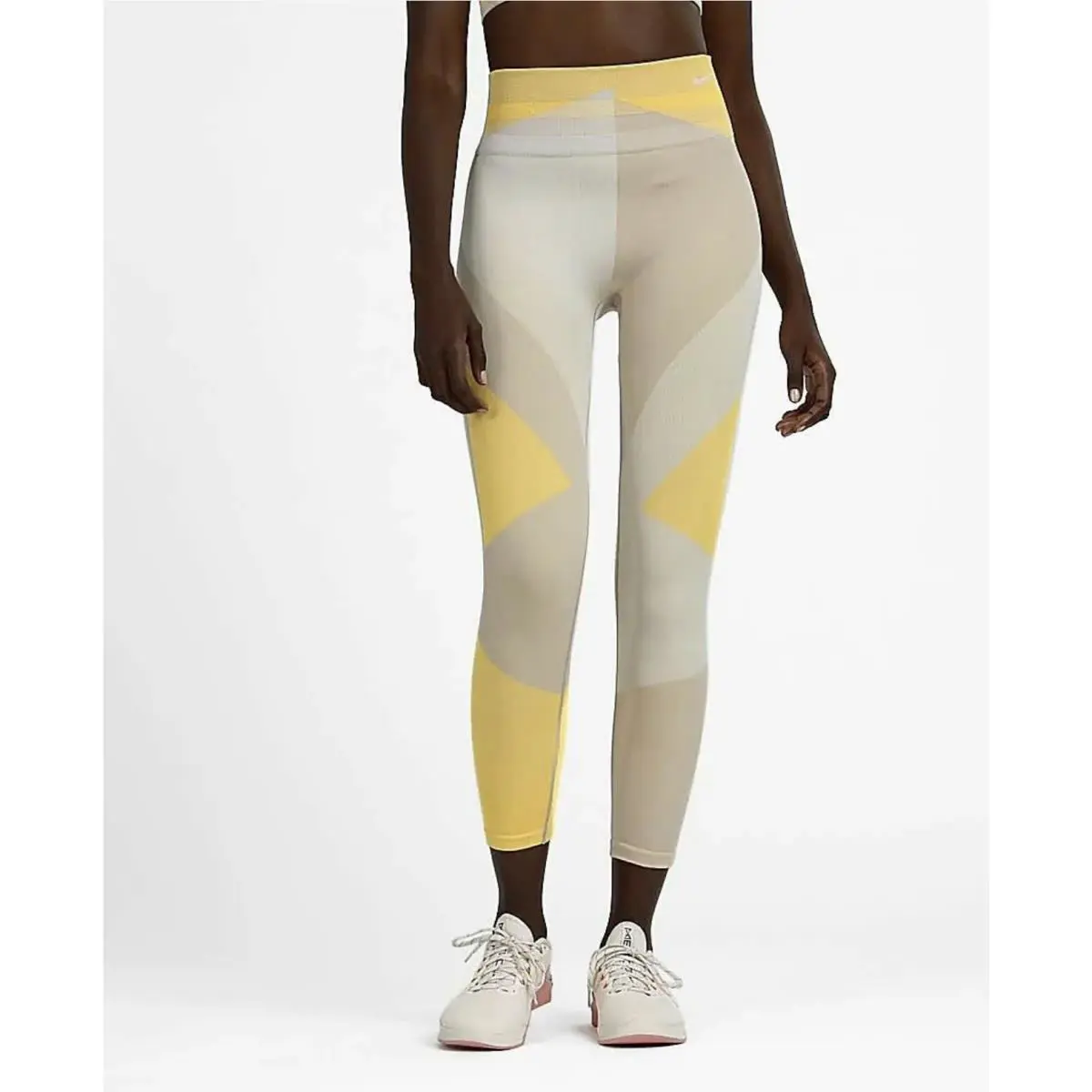 Nike clothing - Multicolor (UPC: 193659102826) 0
