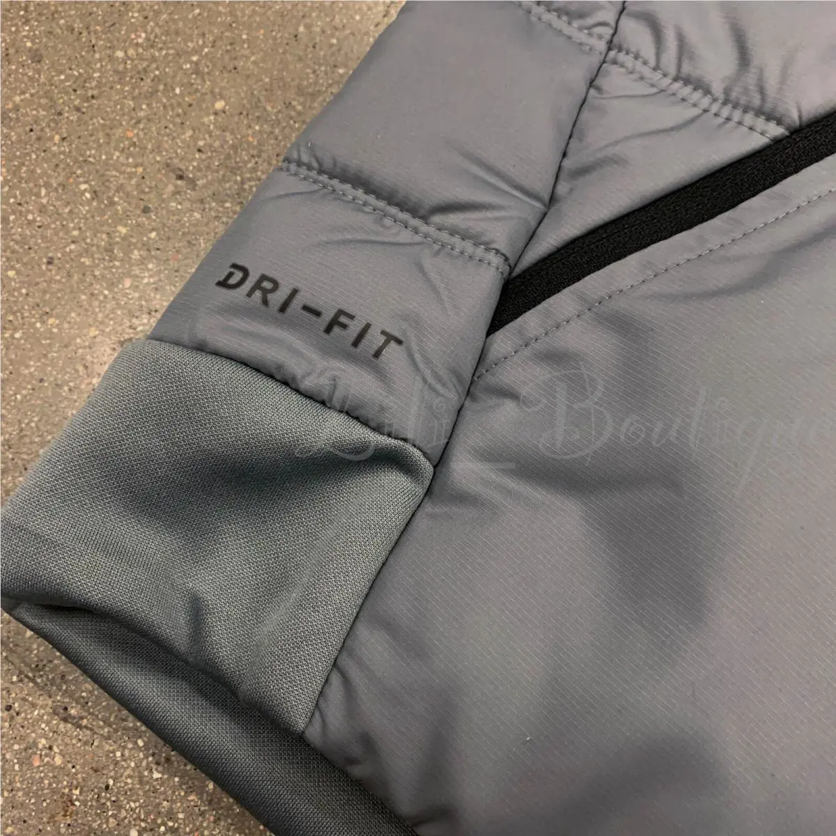 Nike clothing - Grey (UPC: 676556835771) 4