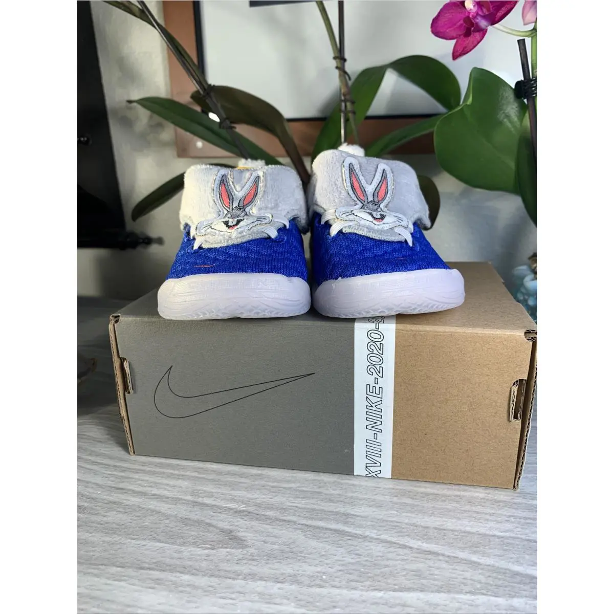 Nike shoes - LeBron XVIII SE - LeBron XVIII - DB4964-410 - Hyper Roysl 8