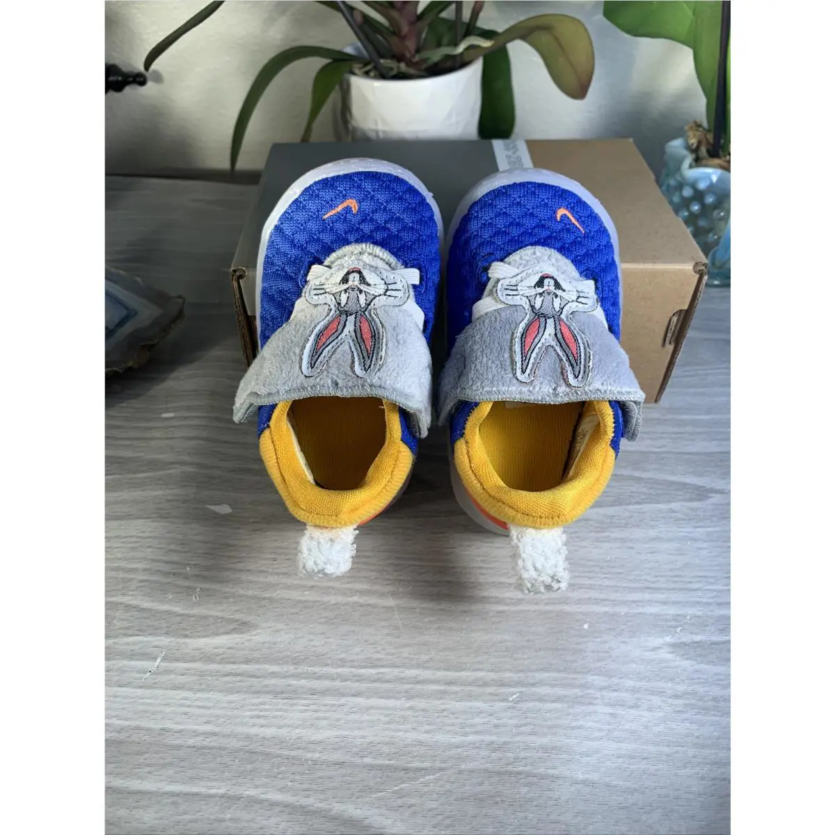 Nike shoes - LeBron XVIII SE - LeBron XVIII - DB4964-410 - Hyper Roysl 7