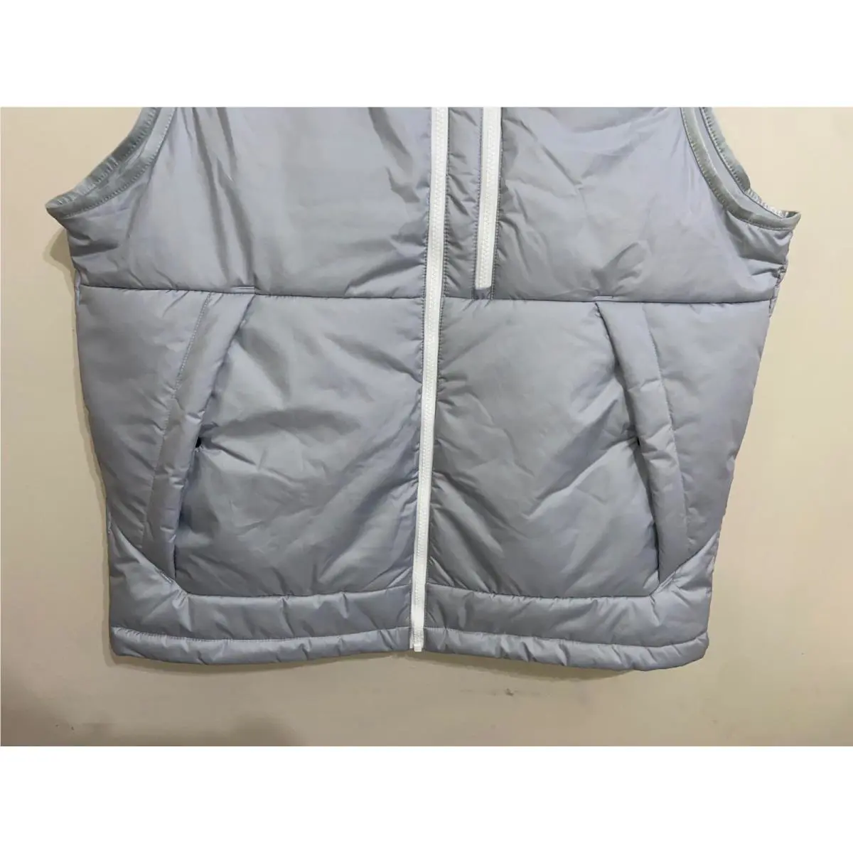 Nike clothing - Sportswear Therma-FIT - Sportswear - Gray (UPC: 0195239078040) 2