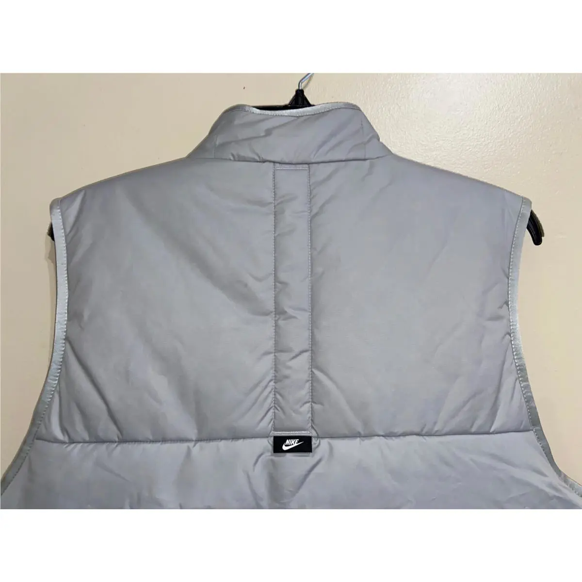 Nike clothing - Sportswear Therma-FIT - Sportswear - Gray (UPC: 0195239078040) 4