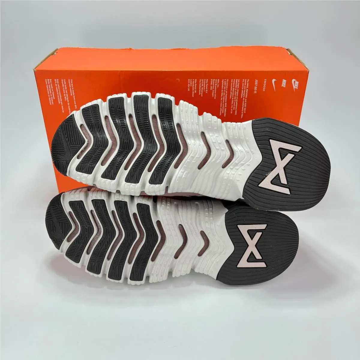 Nike shoes - Women`s Nike Free Metcon 5 - DV3950-201 - Pink 7