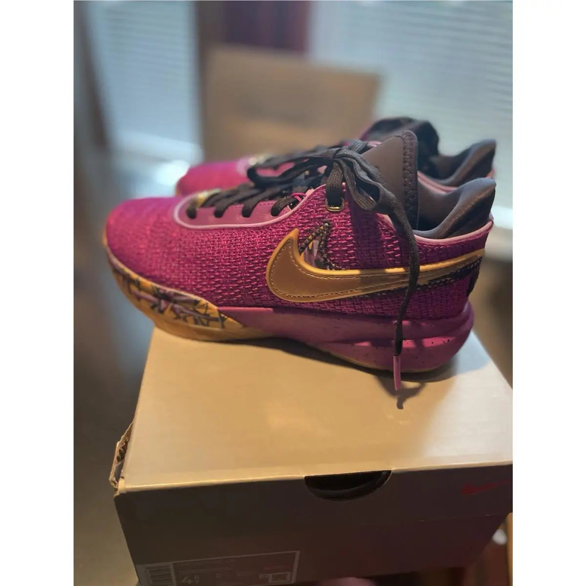 Nike shoes - SE - Purple 3