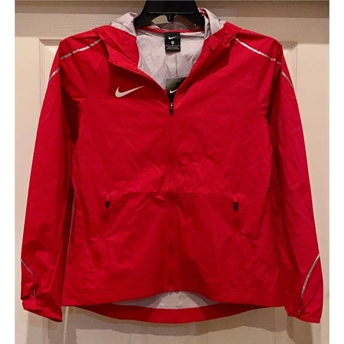 Nike clothing - NIKE Woven HyperShield Lightweight - Woven HyperShield Lightweight - AJ3657 - Red, Main: Red (UPC: 885178966767) 0