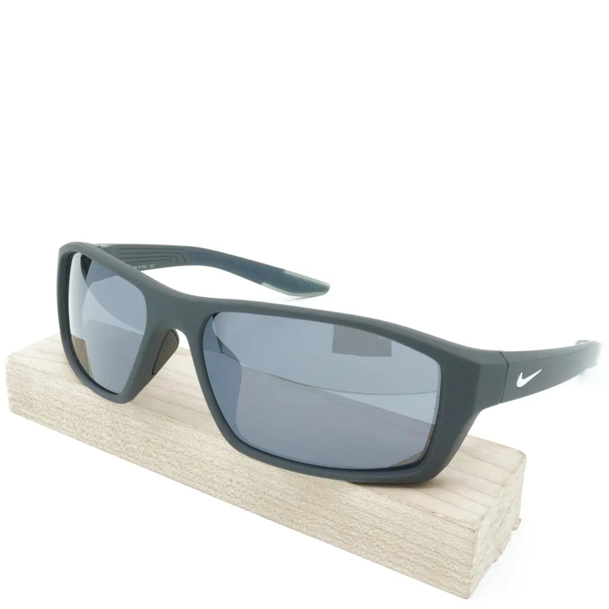CT8228-060 Mens Nike Brazen Shadow Sunglasses - Frame: Anthracite