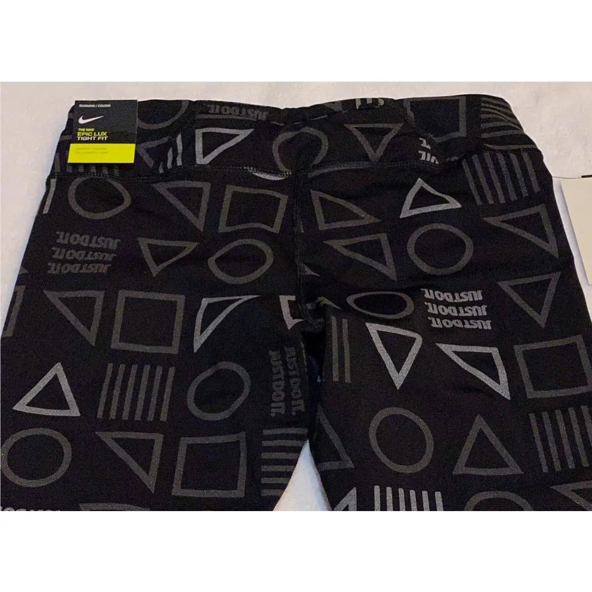 Nike clothing - AH6849 - AH6849 - Black (UPC: 191886951286) 4