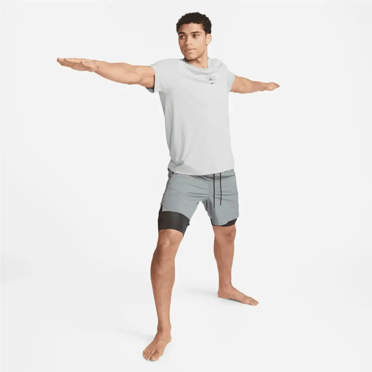 Nike clothing - DV9334 DV9334084 - DV9334 DV9334084 - Gray (UPC: 196968884414) 2