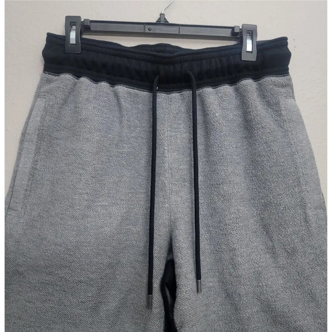 Nike clothing - Jordan Wings Classic Fleece Shorts - BQ8645 - Grey Heather (UPC: 193146060165) 0