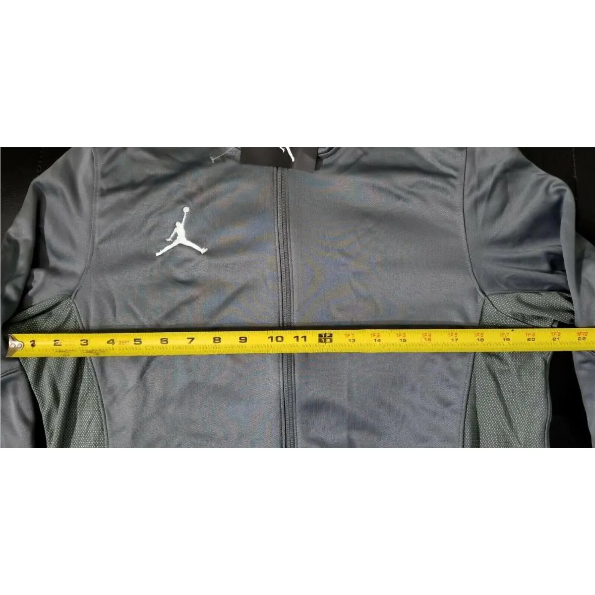 Nike clothing - Nike Dri-Fit - Cool Gray/ Team White (UPC: 884500038547) 4