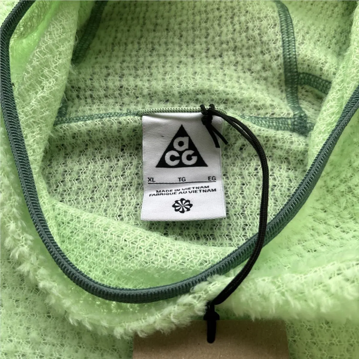 Nike clothing - DV9426 376 DV9426376 - DV9426 376 DV9426376 - Green (UPC: 196977878596) 6