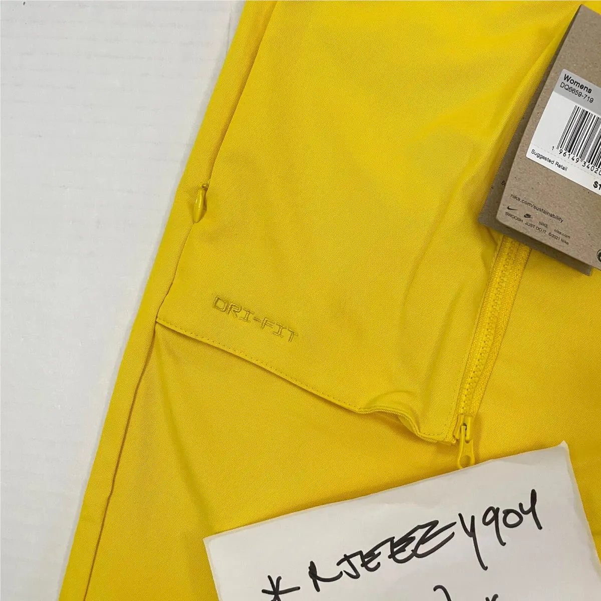 Nike clothing - DQ6659719 - DQ6659719 - Yellow 2