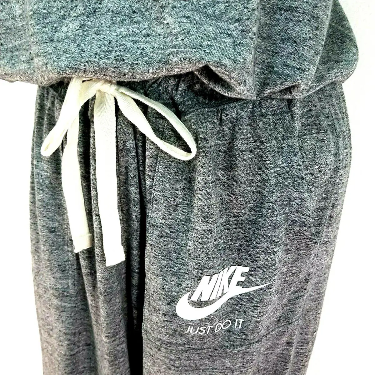 Nike clothing - 929172-091 - 929172-091 - Gray (UPC: 888413289980) 2