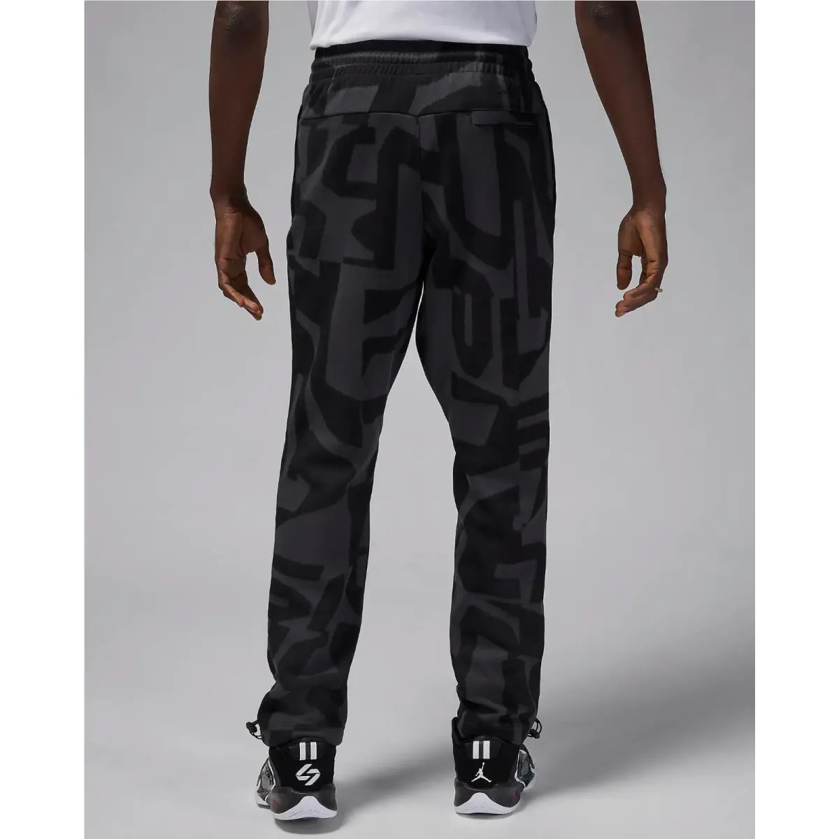 Nike clothing - Black (UPC: 197596559545) 3