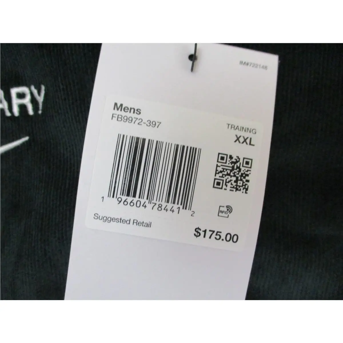 Nike clothing - Nike FB9972-397 - Green 1