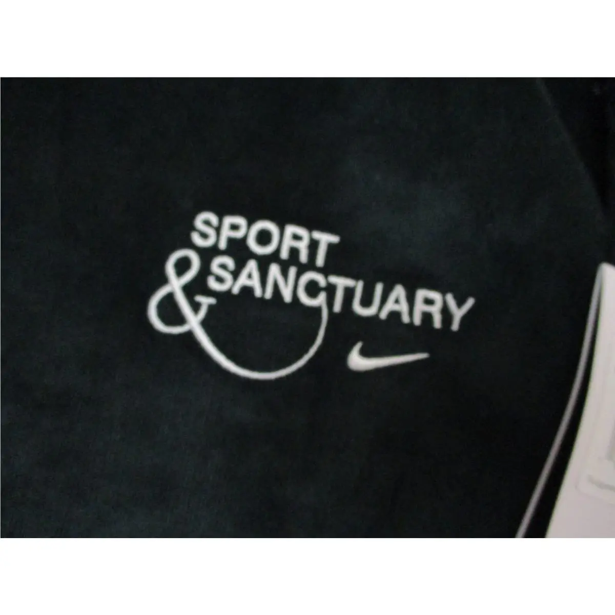Nike clothing - Nike FB9972-397 - Green 2
