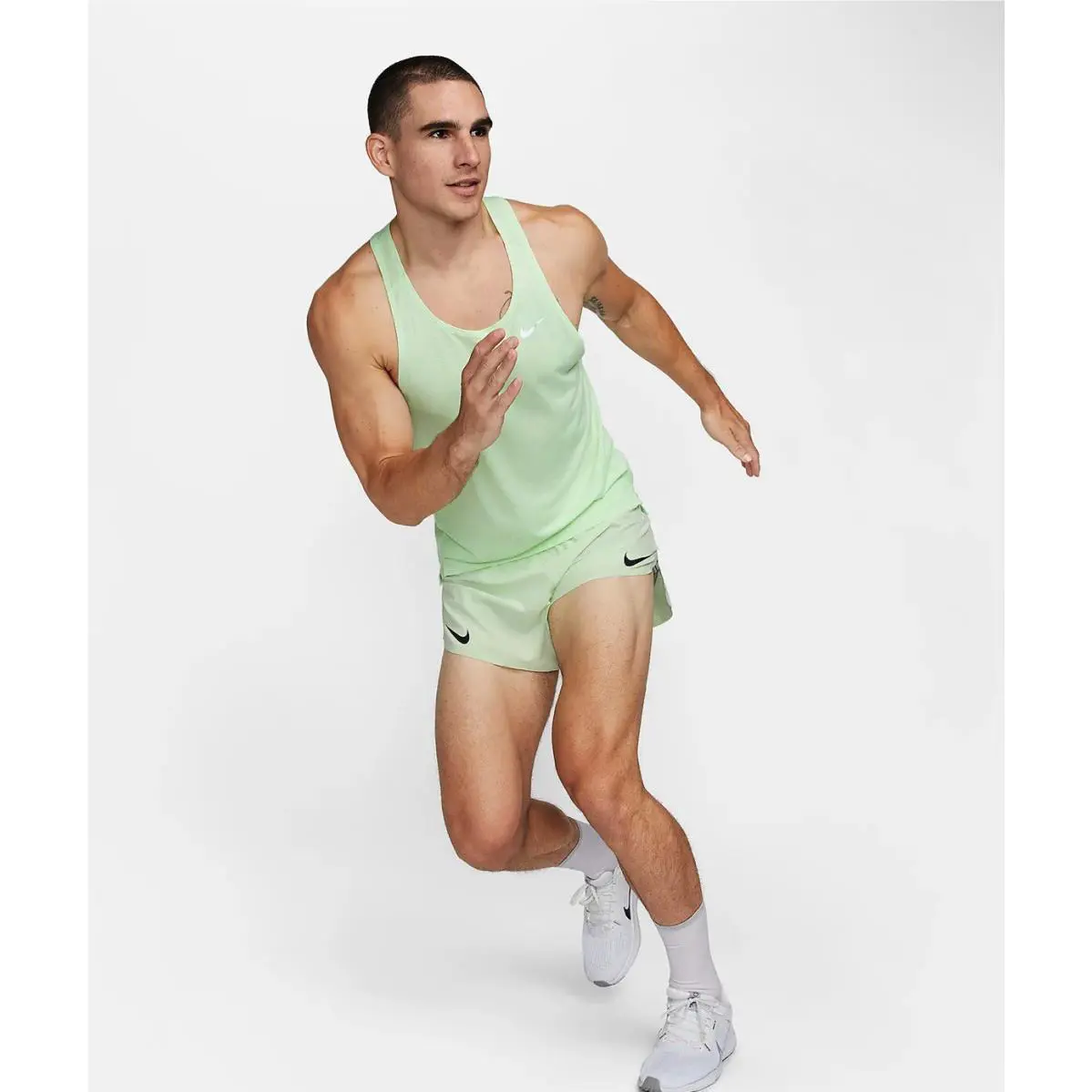 Nike clothing - Nike AeroSwift Men`s Dri-FIT ADV 4