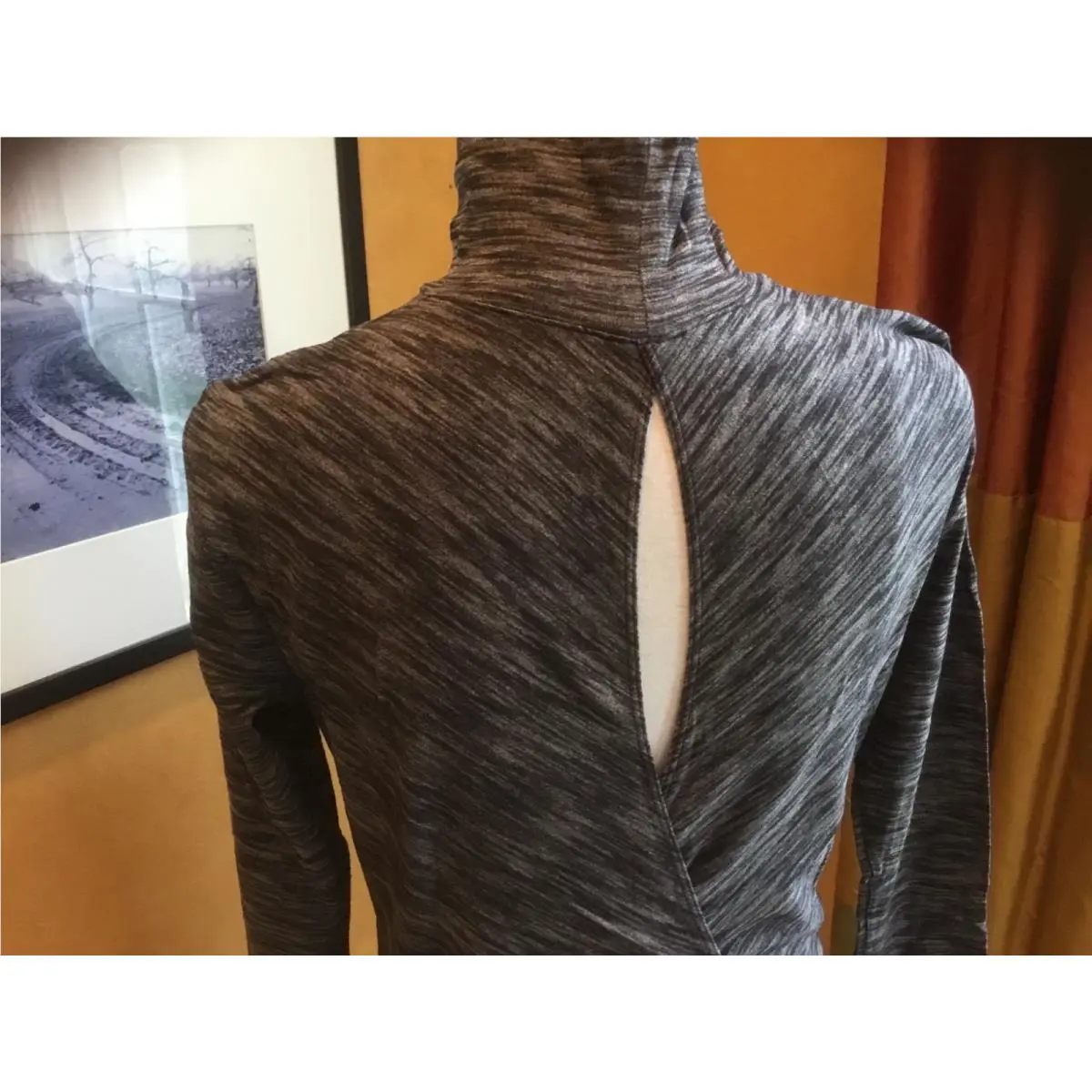 Lululemon clothing - Heathered black 11