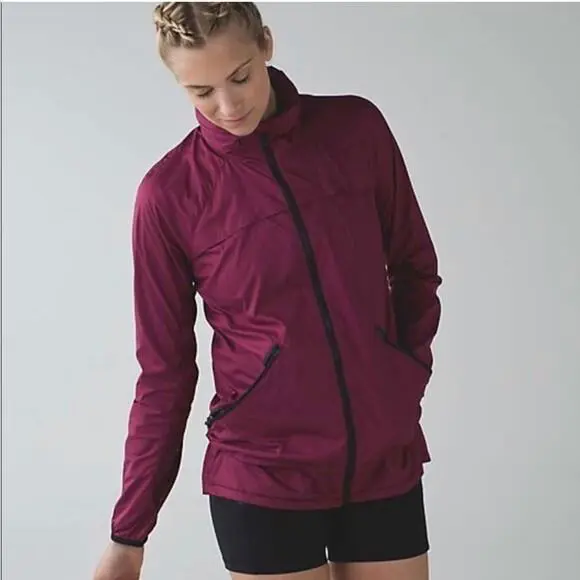 Lululemon clothing - DASHING PURPLE 1