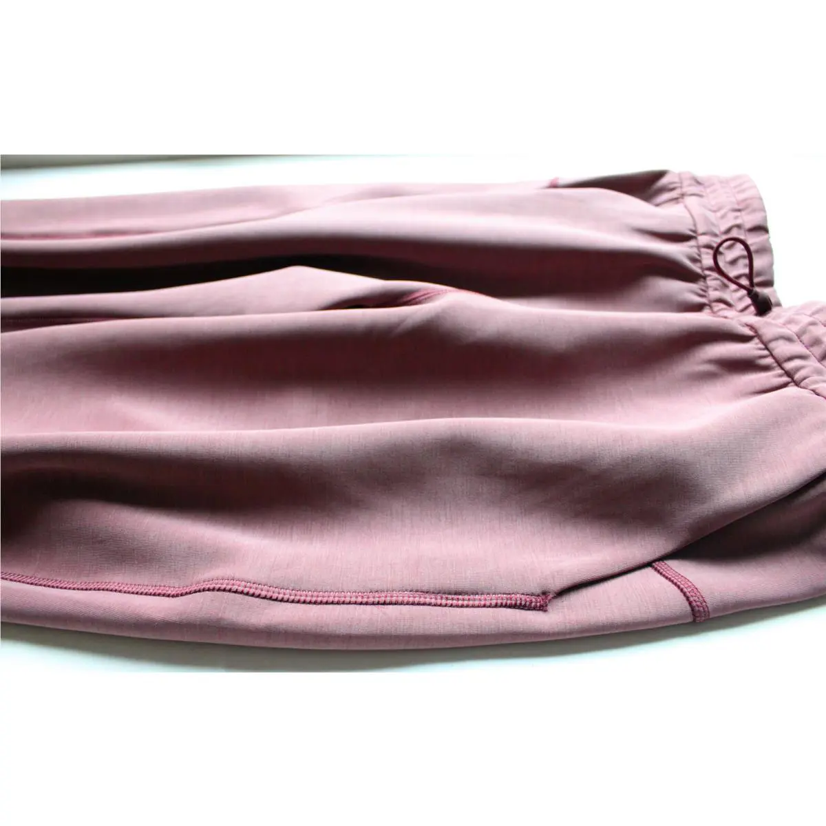 Lululemon clothing - Red 18