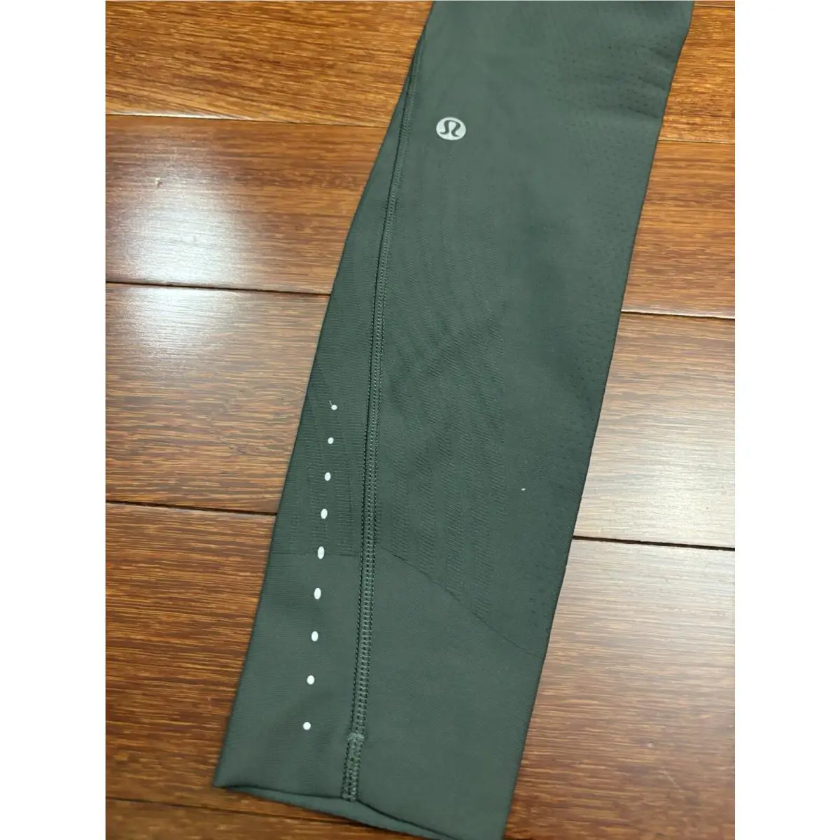 Lululemon clothing - Green 2
