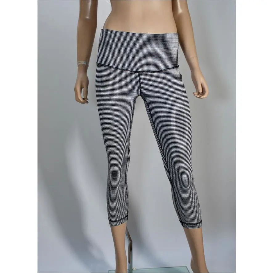 Lululemon clothing - Black/White 4