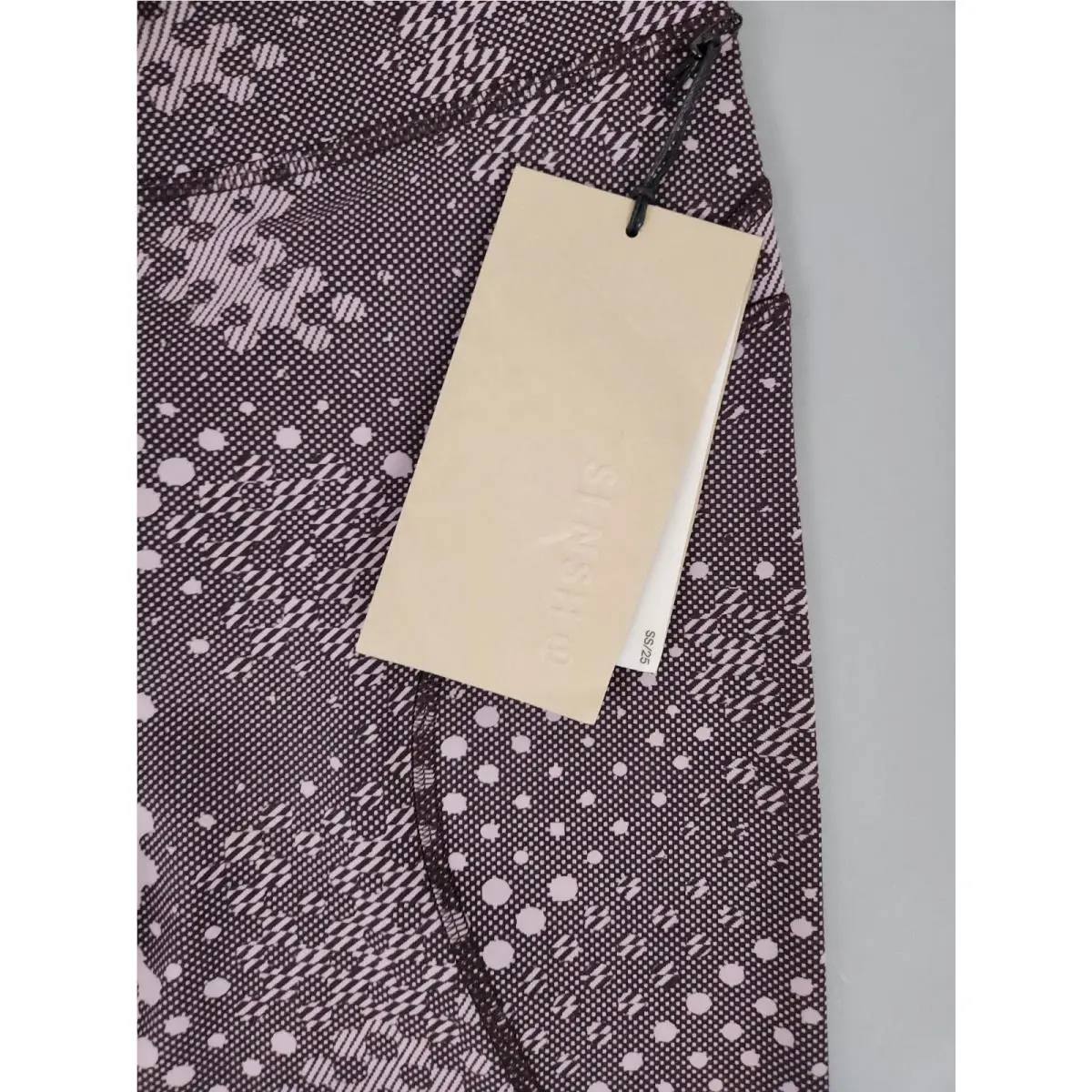 Lululemon clothing - From Afar Black Sable Verbena 4
