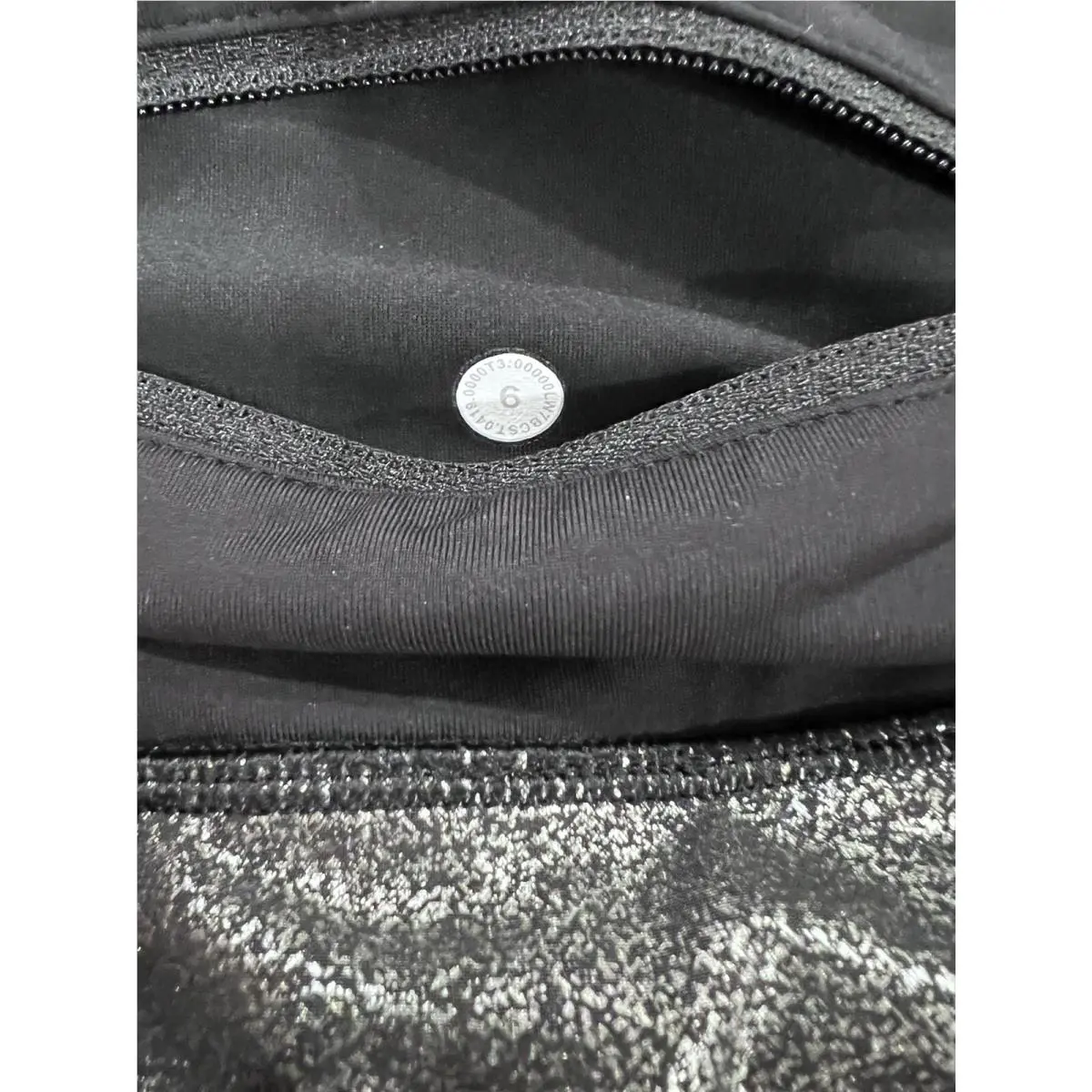 Lululemon clothing - Luminosity/Black Foil 4