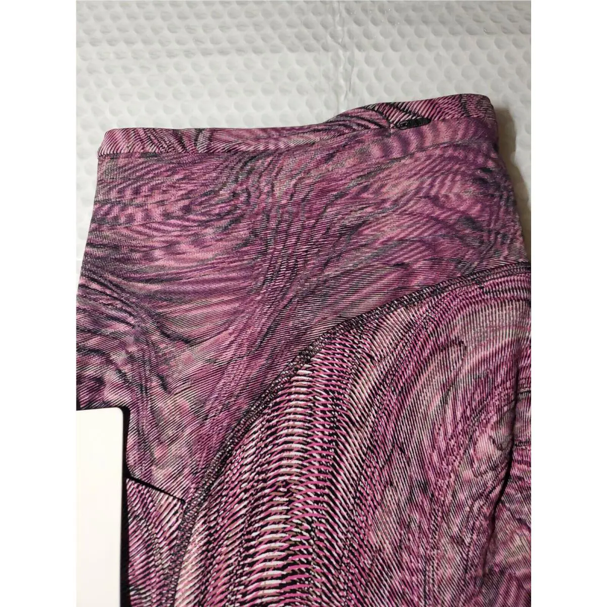 Lululemon clothing - Sonic Pink Multicolor 4