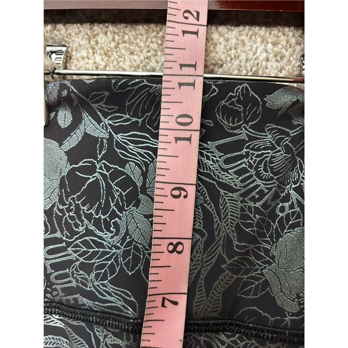 Lululemon clothing - Black 4