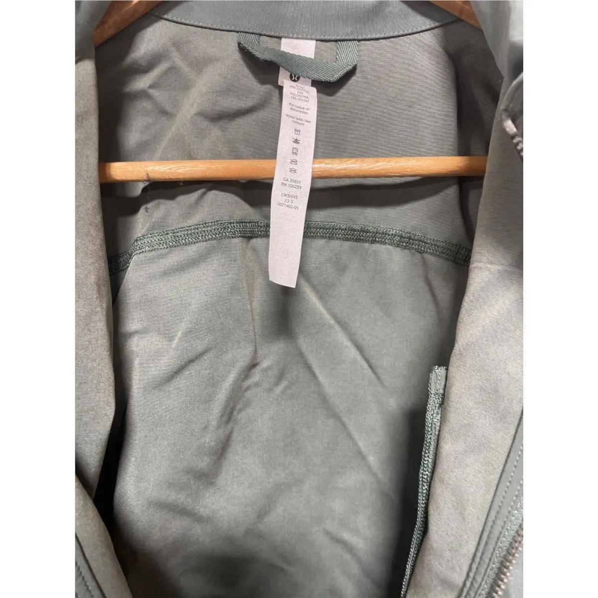 Lululemon clothing - Green 4
