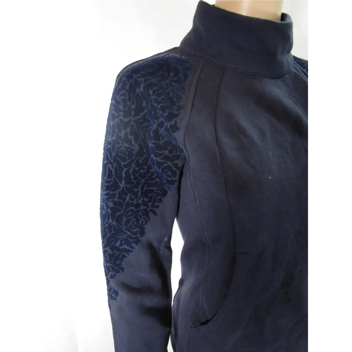Lululemon clothing - Blue 4