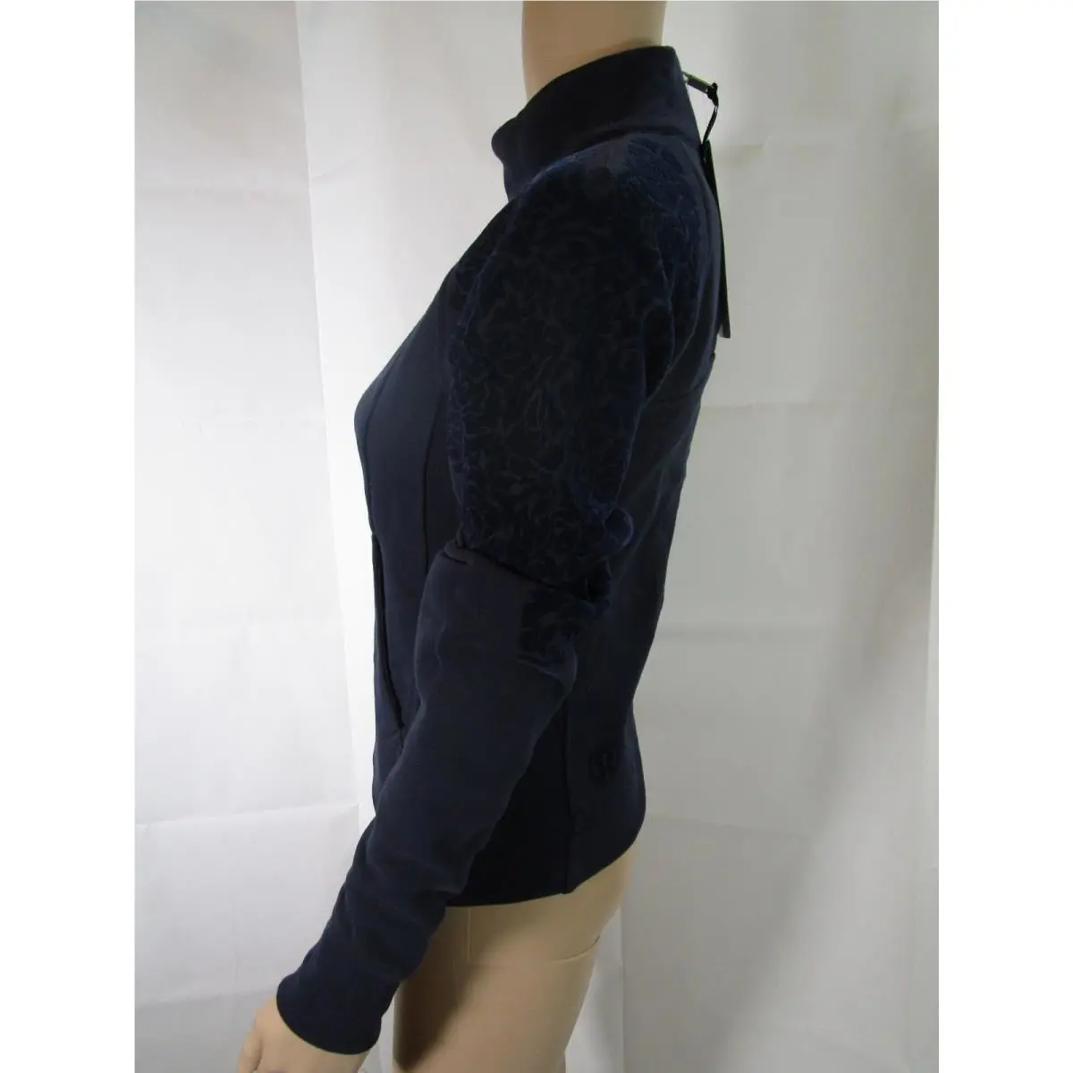 Lululemon clothing - Blue 3