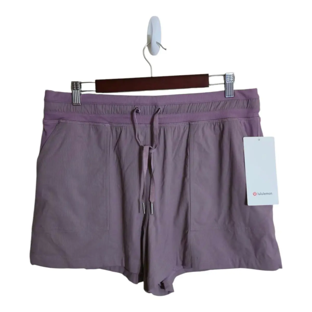 Lululemon Shorts Womens 12 Lvlx Dance Studio HR 3.5 Lined Athleisure LW7CEPS