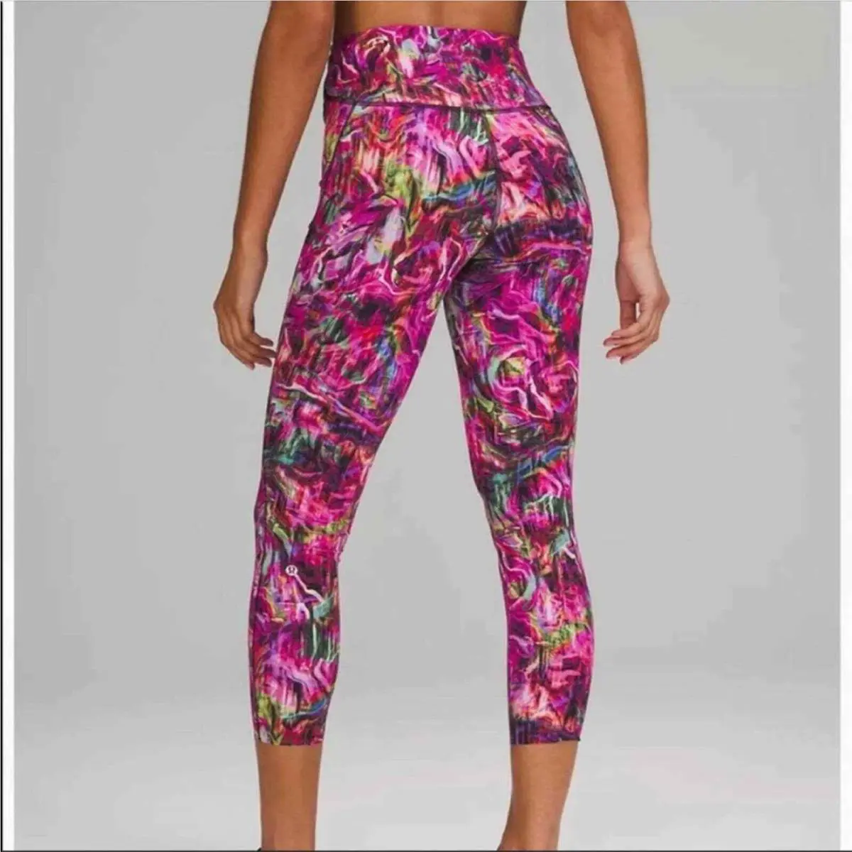 Lululemon clothing - Pink 4