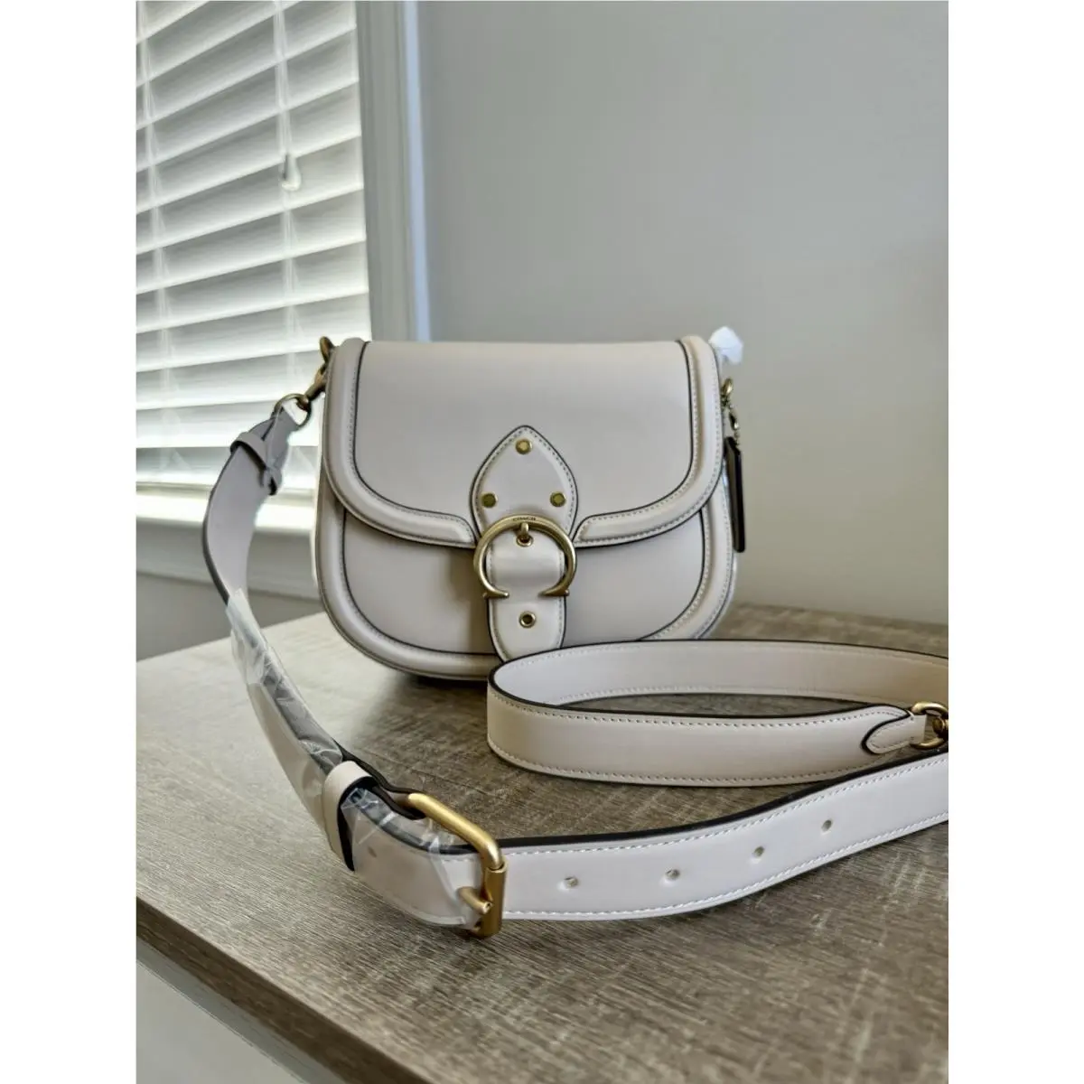 Coach C0749 Beat Leather Saddle Crossbody Bag Ivory