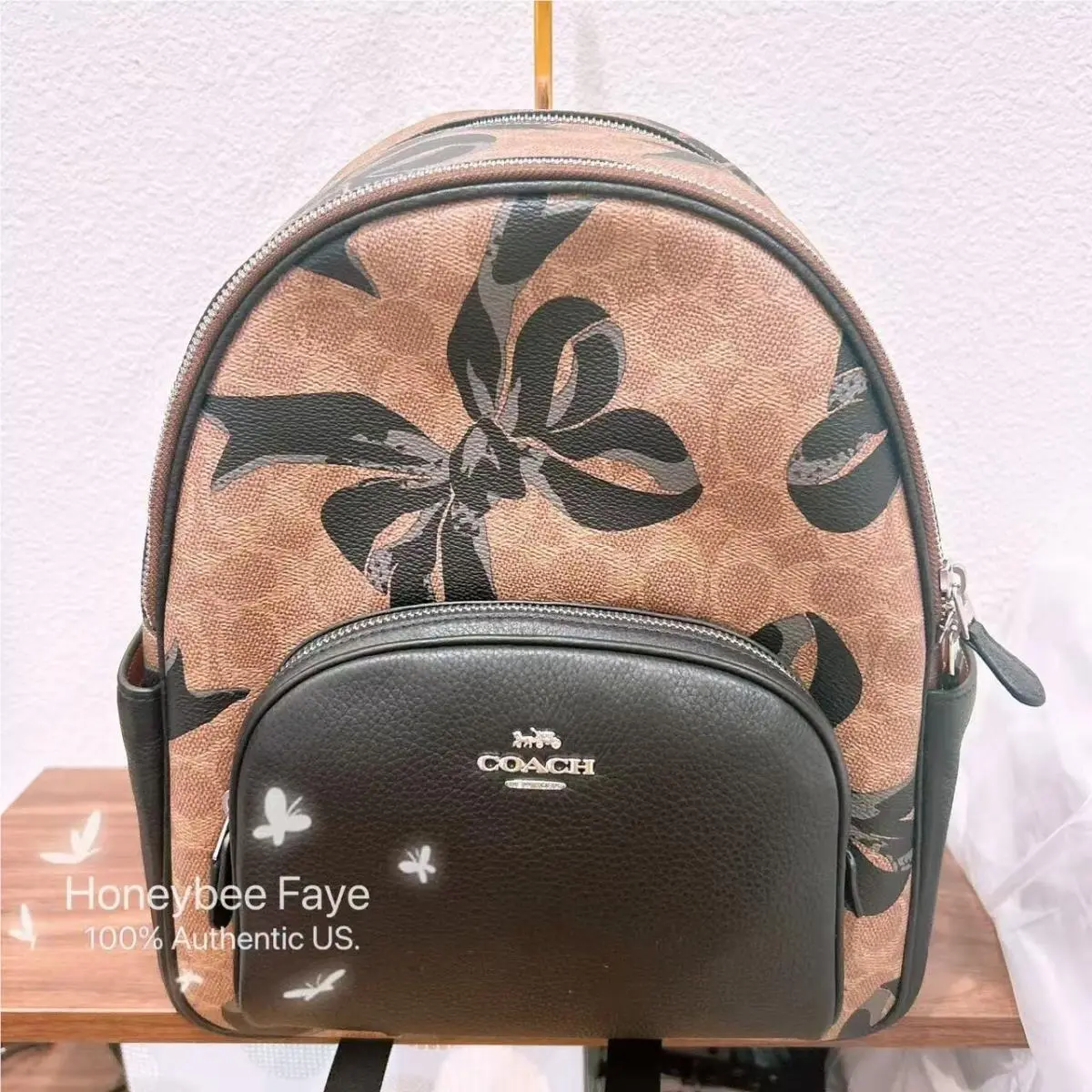 Coach Court Backpack In Signature Canvas with Bow Print CZ768