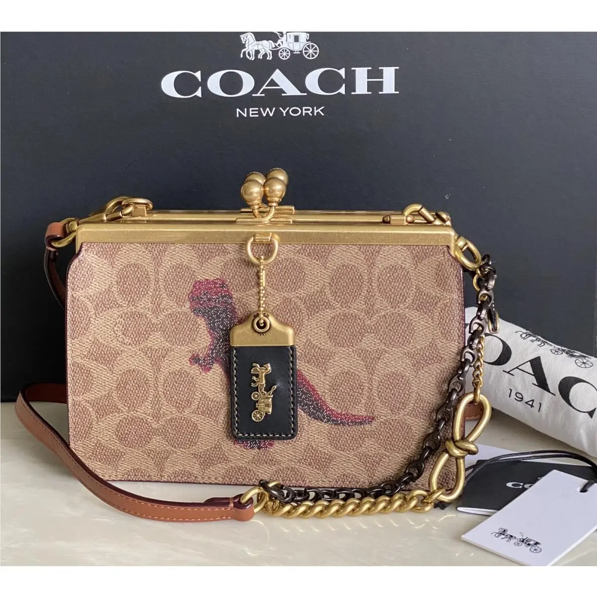 1941 Rexy Double Frame Kisslock 19 Sig Tan/multi Crossbody 96121 by Coach