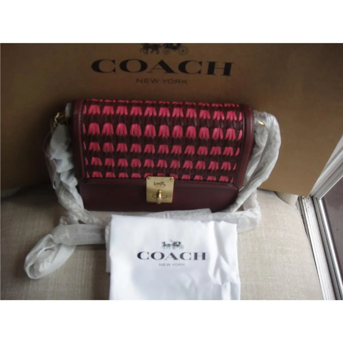 Coach Hutton Shoulder Bag with Weaving Chain Crossbody .100%