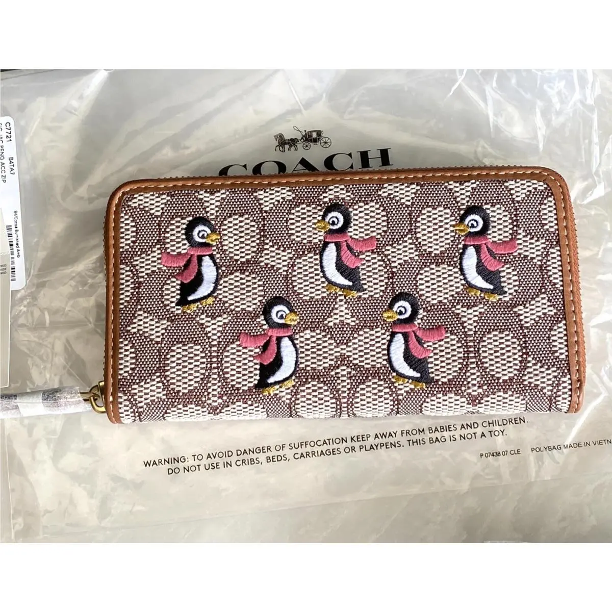 Coach Penguin Signature Jacquard/leather Accordion Zip Wallet C7721