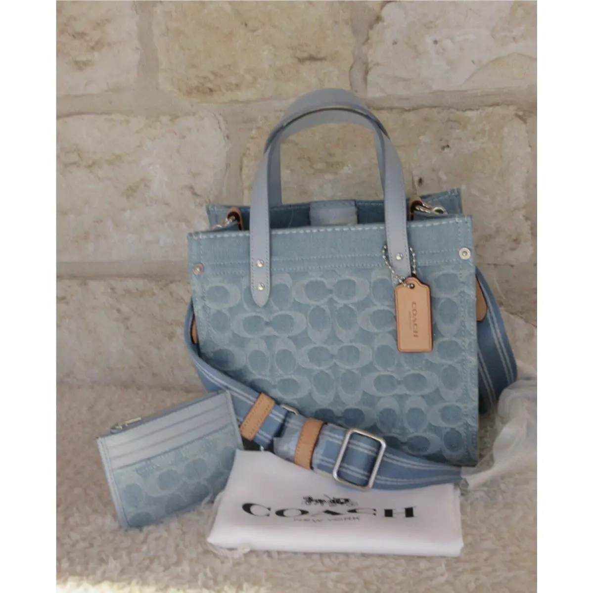 Coach Field Tote 22 Denim Pale Blue Signature Washed Denim Small + Cardcase