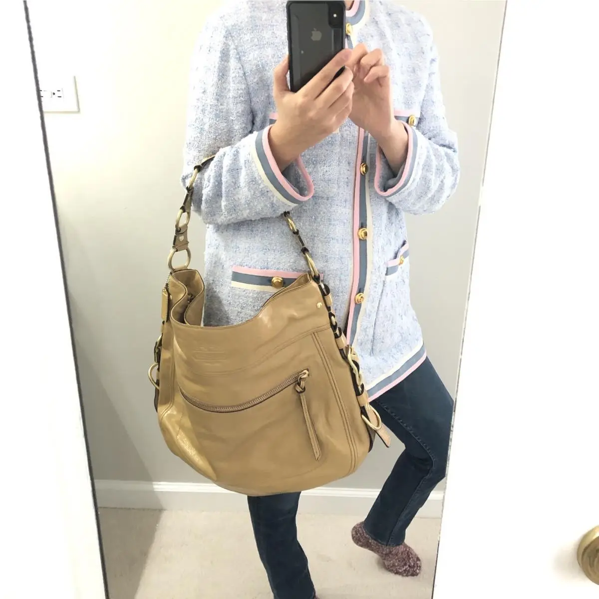 2023 Trending Coach XL Editorial Patient Leather Zoe Hobo Tote Bag . Tan