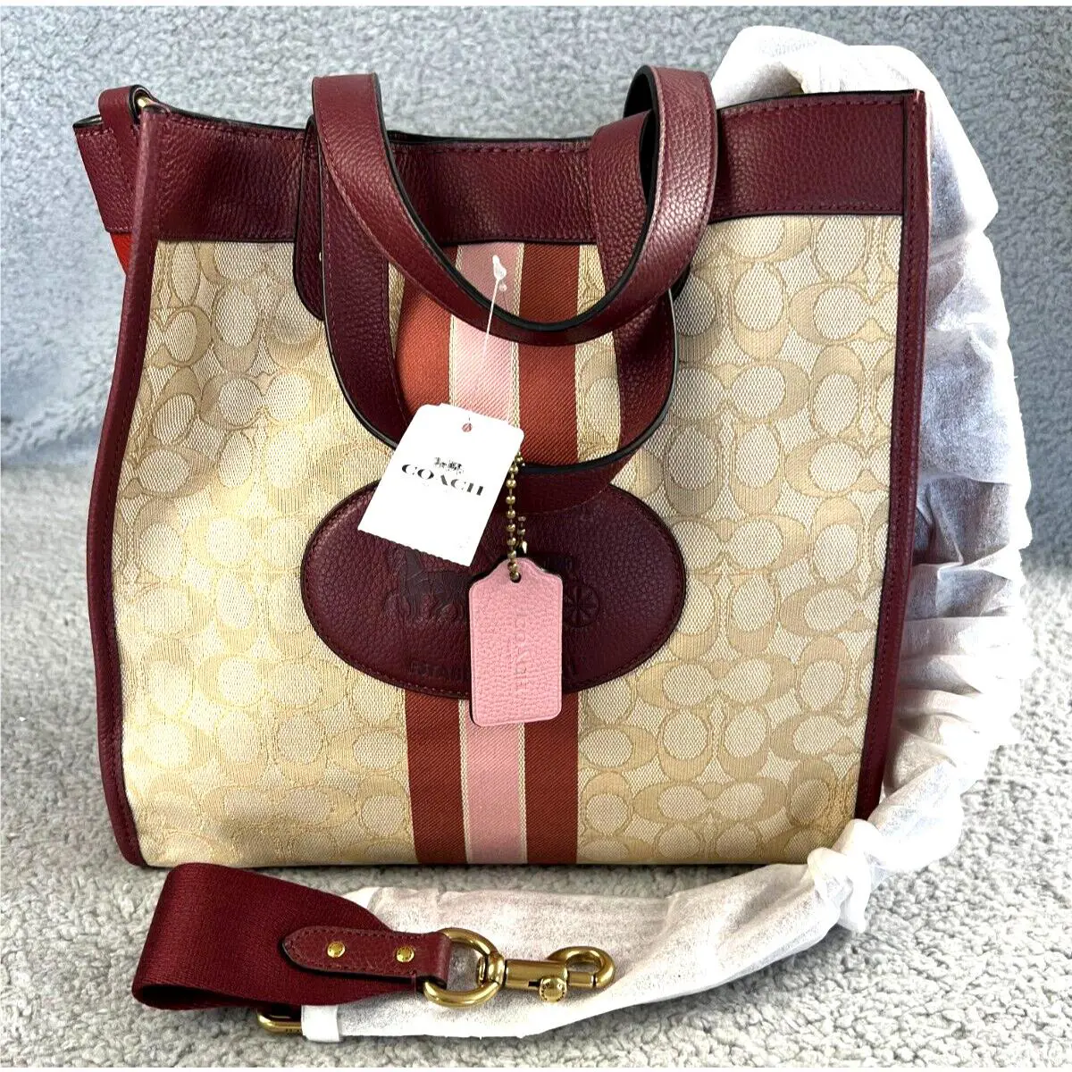 Coach Field Tote Stripe Horse/carriage Signature Jacquard Light Khaki Wine 5868