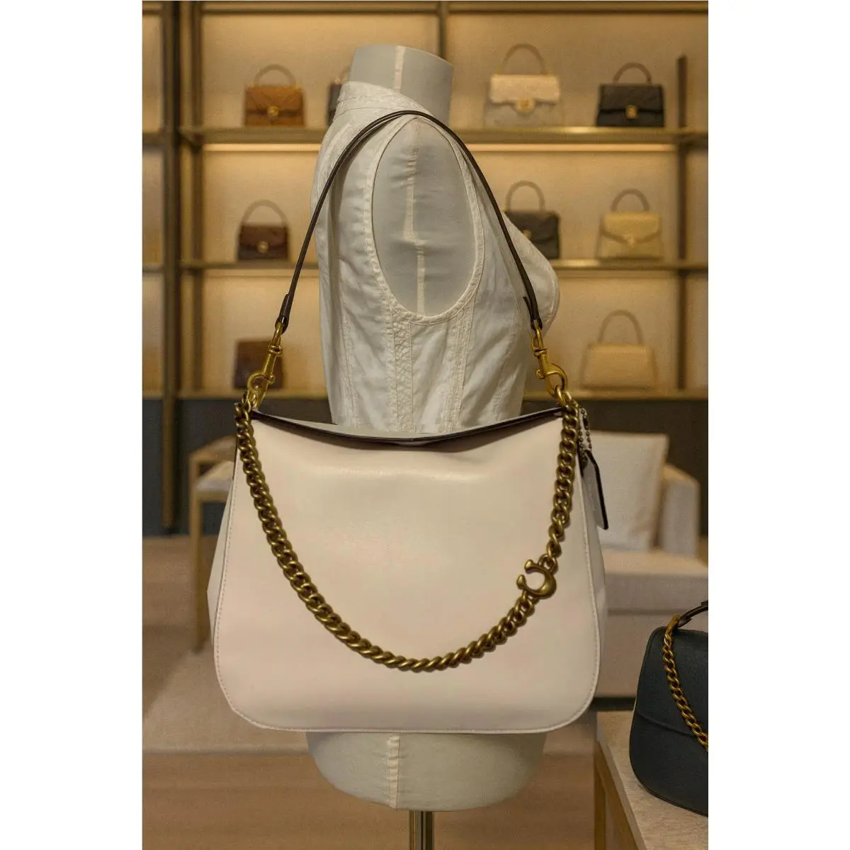 Coach Signature Chain Chalk White Smooth Leather Hobo/shoulder Bag