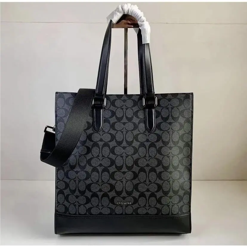 Coach Graham Structured Tote In Signature Canvas C3232