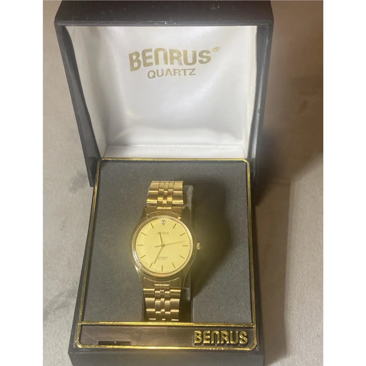 Vintage  Diamond Men s Quartz Watch Gold Case Bracelet Dial Box Nos by Benrus
