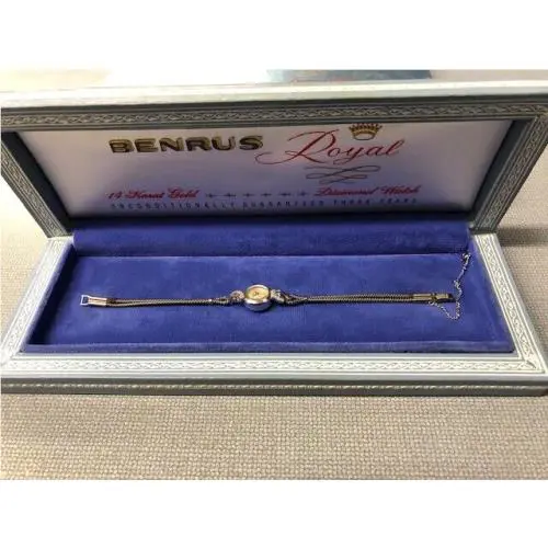Vintage Ladies 14K Gold  1/4 Ct. TW Diamond Endearment 17J Watch Nos by Benrus