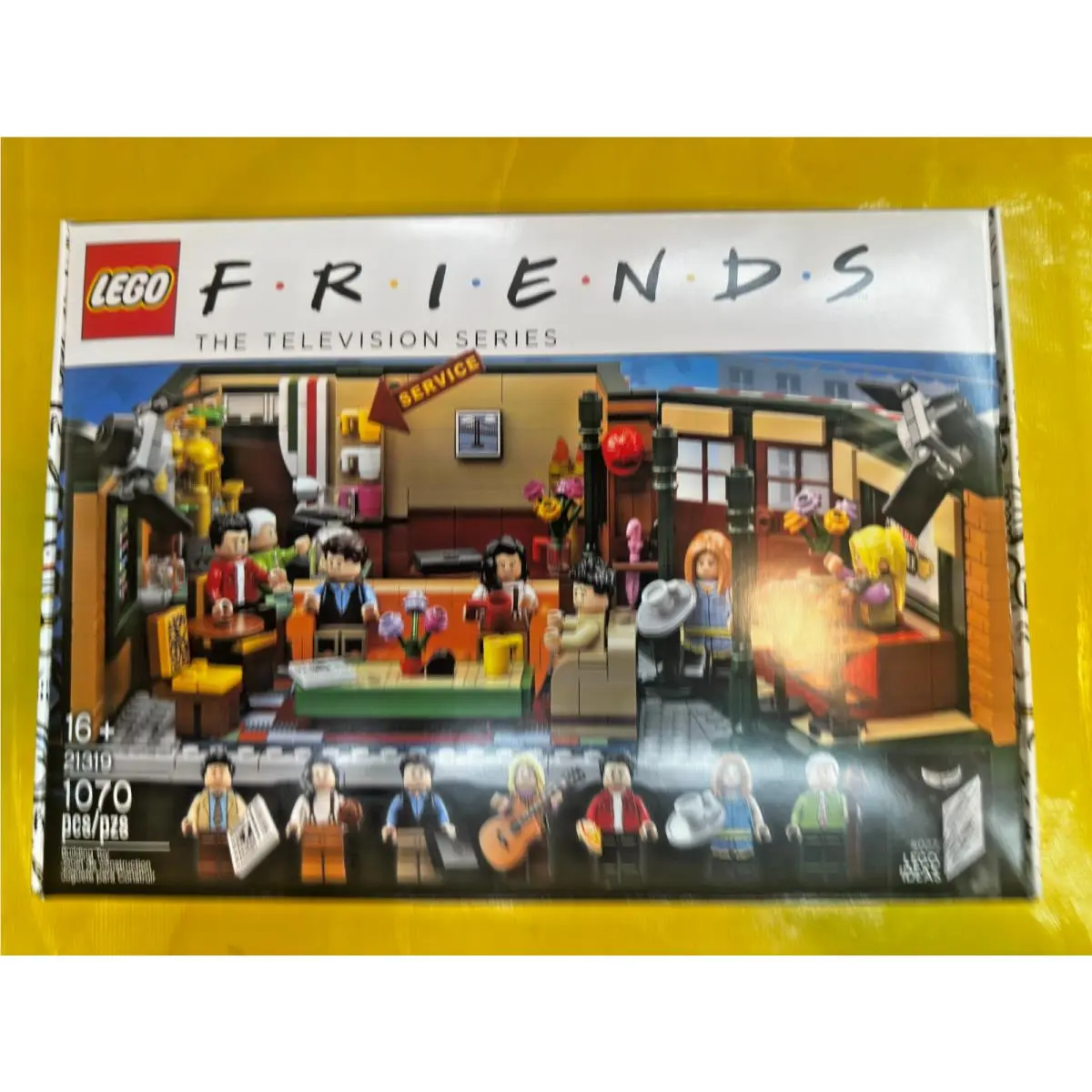 Lego Ideas Friends TV Central Perk 21319 Complete Set